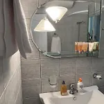 Lydia's House Apartment
